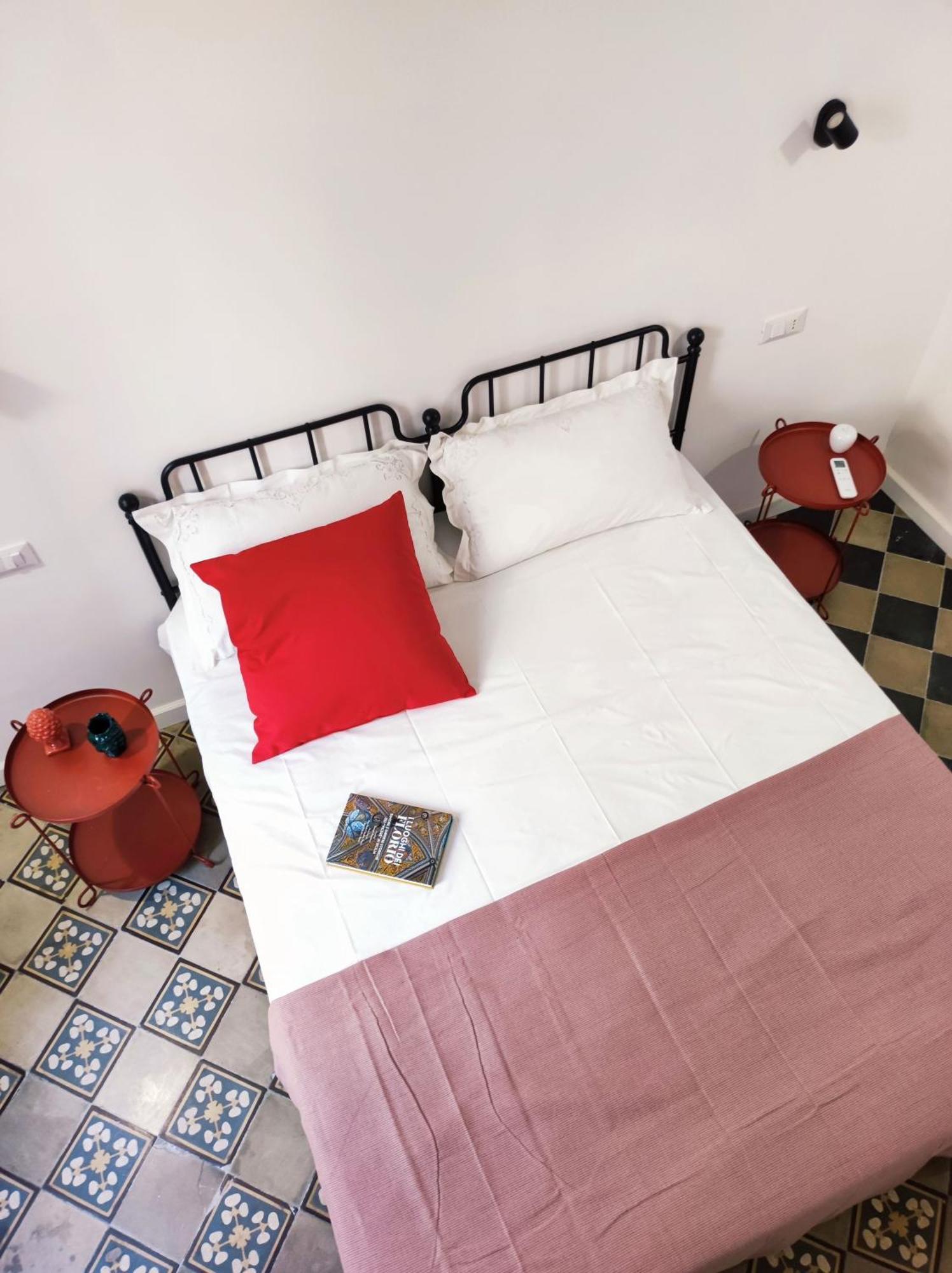Donna Oliva Guest House Palermo Zewnętrze zdjęcie